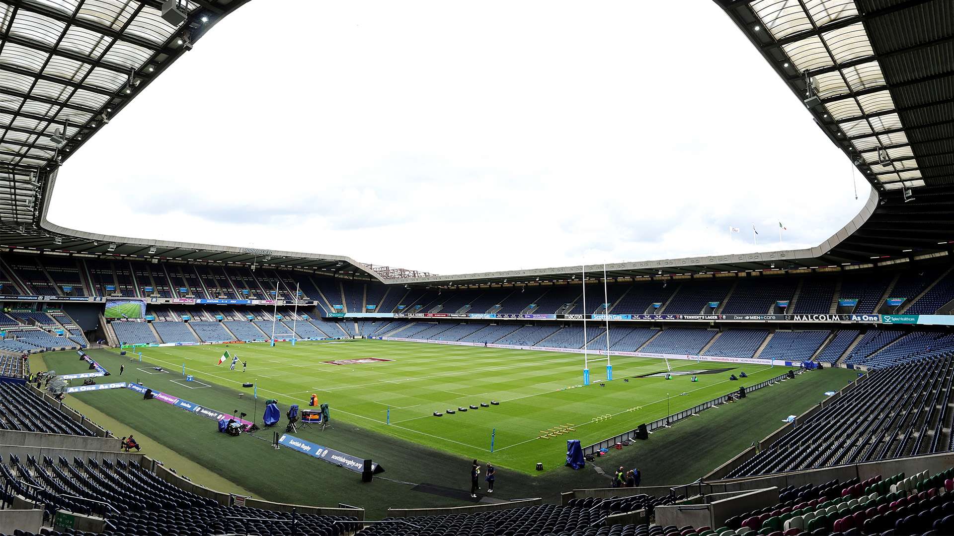 手时埋下了 手时埋下了